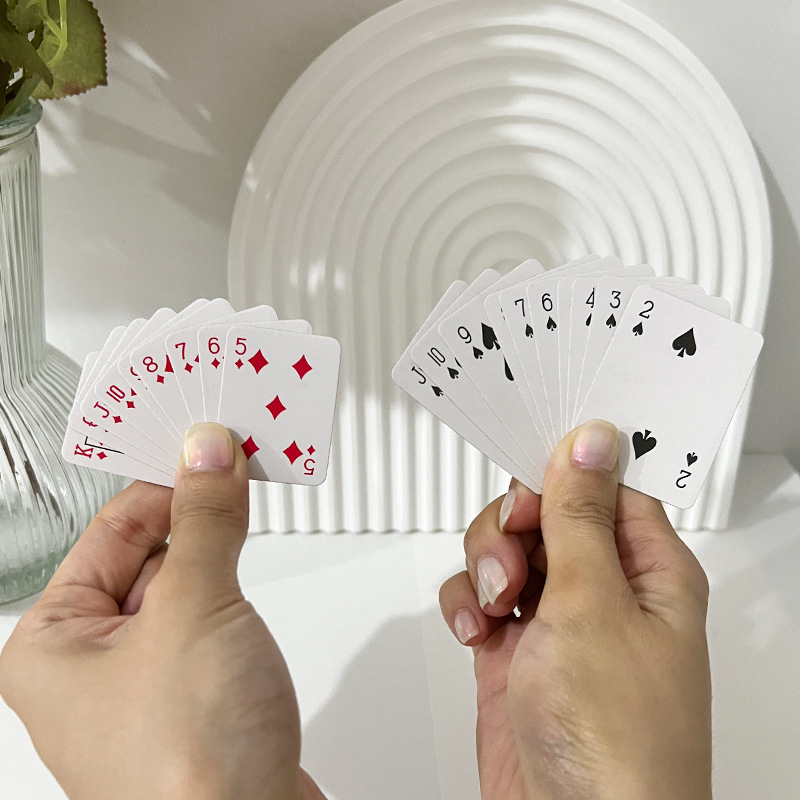 5PCS Mini Poker Spielkarten Fe – Party Games Juegos De Mesa Bewertung und Preis